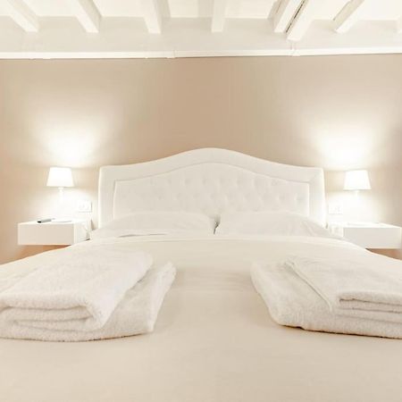Amazing Apartment In Piazza Santa Croce Firenze Exterior foto